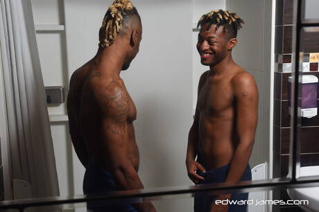 Superstud Hakunabad and superstud Phoenix fuck after blowjob in hot shower