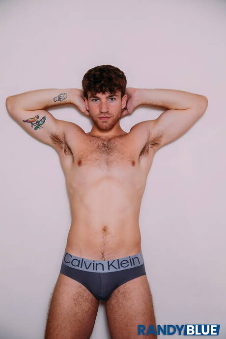 Die muskulösen Amerikaner Carter Collins und Lobo Careirra lutschen und ficken sich gegenseitig