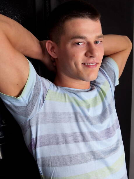 Randy Blue: American pornstars stud Chip Tanner and superstud Eric Pryor fuck ass after sucking in the kitchen