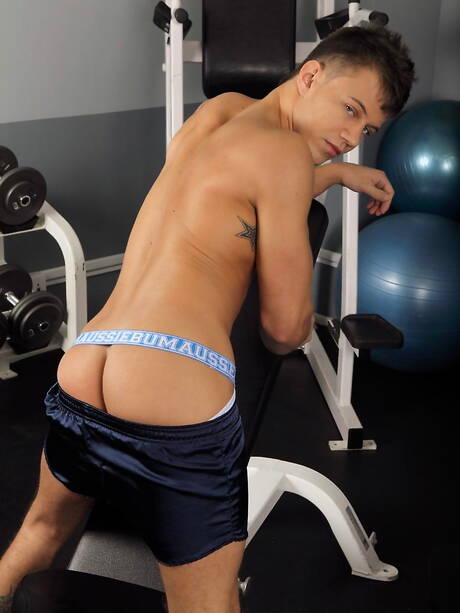 Two american dudes muscular Brett Swanson and stud Nick Sterling drilling an ass