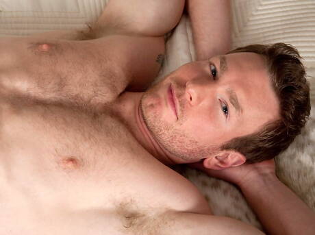 帥哥傑克迪林格正在享受快樂