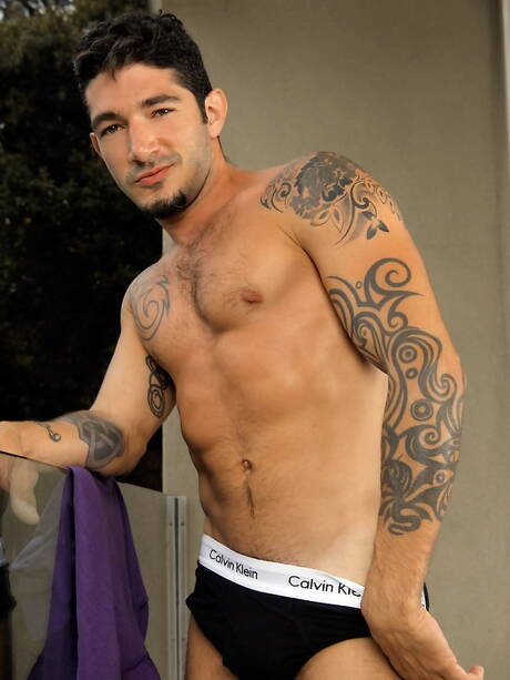 Le star americane, il sensuale Danny Harper e il ragazzo sexy Johnny Hazzard, fanno sesso anale violento all