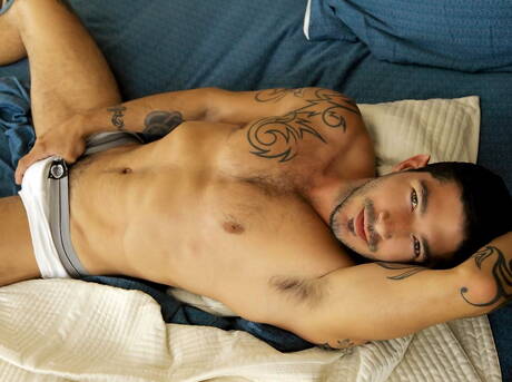 Deux mecs américains, le beau gosse Jarrett Rex et l