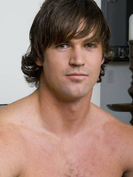 Beefy Donny Drake jerk off