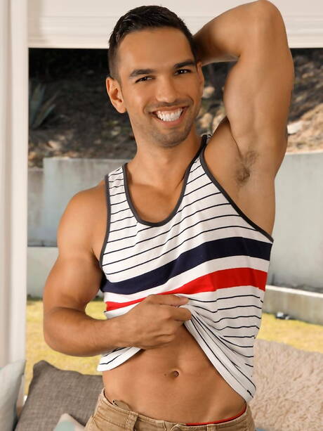 American stars superstud Lucky Daniels and muscular Nicco Sky have a good sex