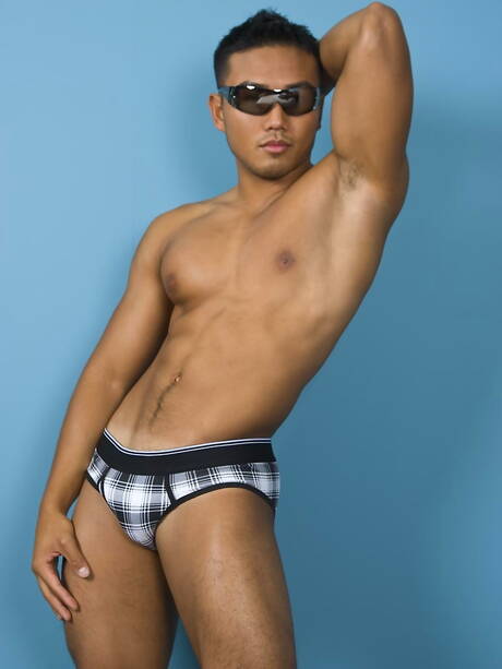 El ardiente amigo americano Johnny Angel y el magnífico tipo Nick Hurley en una acción de sexo anal caliente