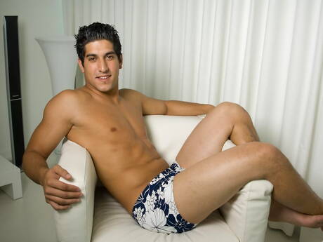 Bull Tony Capucci jerk off outdoor