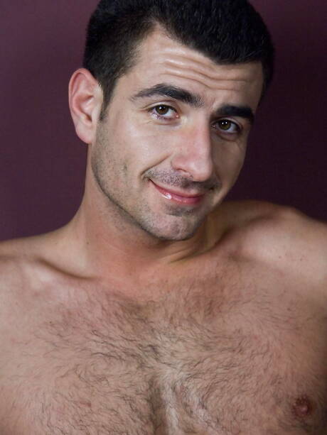 Bodybuilder Cru Jones having a pleasure