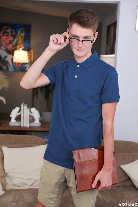 Gorący Sean Xavier, Trevor Harris i Matty West uprawiają gorący międzyrasowy seks w trójkącie