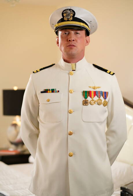 Les sympathiques copains américains Dante Colle et le costaud Pierce Paris dans une baise torride