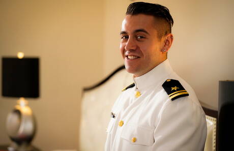 Les sympathiques copains américains Dante Colle et le costaud Pierce Paris dans une baise torride