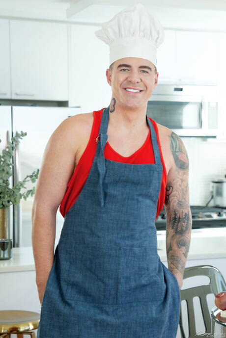 美國肌肉男JJ Knight和Phoenix Ocean互相猛乾