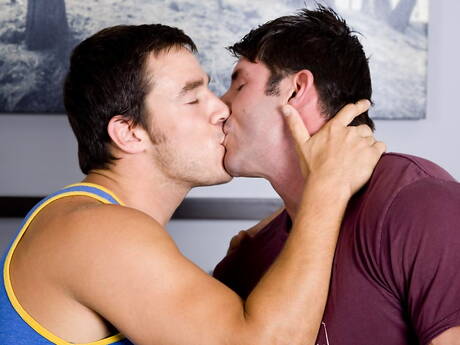 好色な男たち、クリス・ロックウェイ、コルビー・ケラー、ジェレミー・ウォーカーが愛し合う