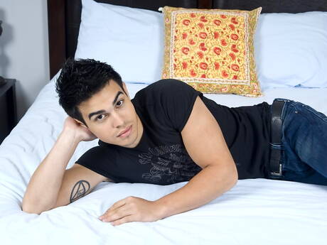 Hot american boys muscular Cody Springs and stud Gage Wilson fuck ass after sucking cock