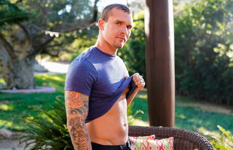 Amerykańskie gwiazdy, Isaac X i gorący miś Lance Charger kochają się na zewnątrz