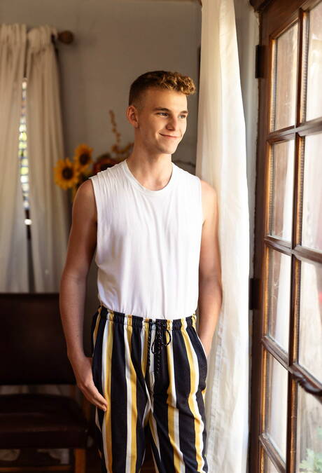 Os lindos garotos americanos, o jovem Jack Waters e o robusto Matthew Figata transando