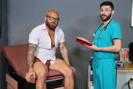 Le pornostar americane muscolose Scott Demarco e l