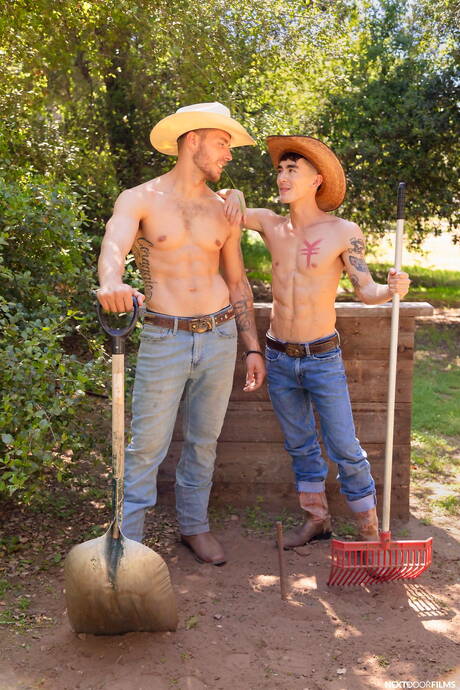 Nice american guys stud Carter Woods and young Cody Seiya fuck ass after sucking dick in kitchen