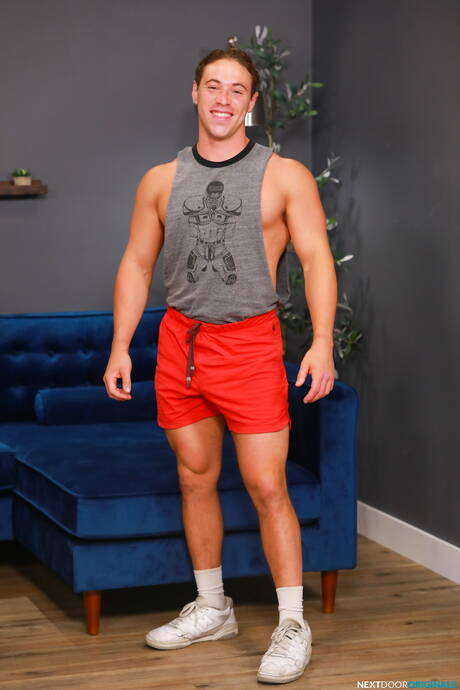 Next Door Studios: Hot american guys superstud Masyn Thorne and bodybuilder Kyle Fletcher have a hot couple scene