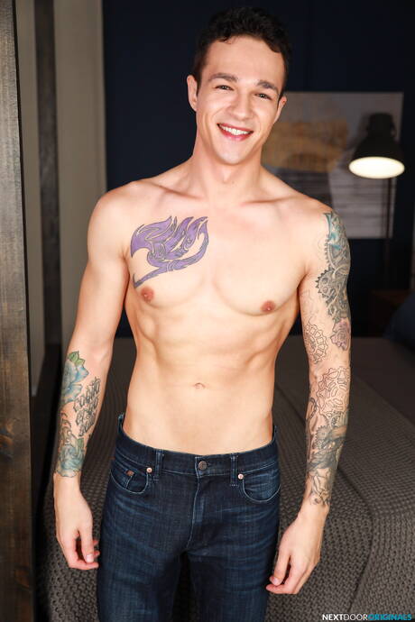 Two american boys hot twink Jayden Marcos and muscular Kyle Fletcher have a good anal sex