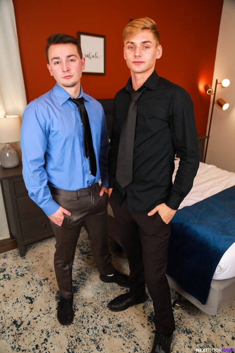 Aardige Amerikaanse kerels, gespierde Masyn Thorne en knappe jongen Ashton Silvers in harde anale seks