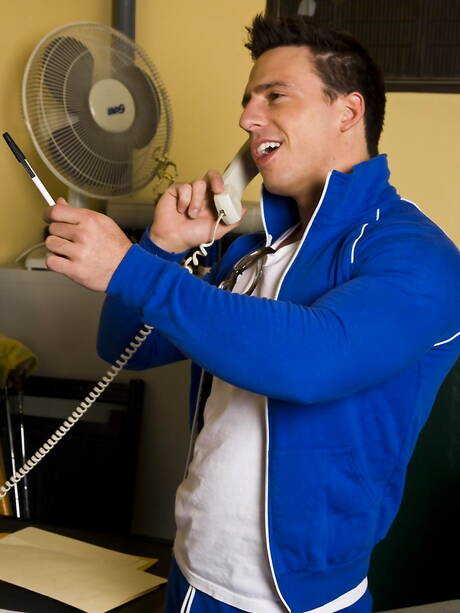 Die geilen Kumpels Chris Rockway, Jeremy Walker und Reese Rideout haben einen heißen Dreier-Sex