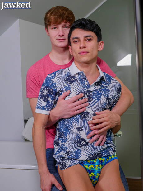 Der tschechische Junge Antony Carter und der kräftige Latino Joaquin Santana haben heißen Paarsex