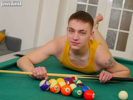 Hunk Jason Nevin undressing and showing tight butt