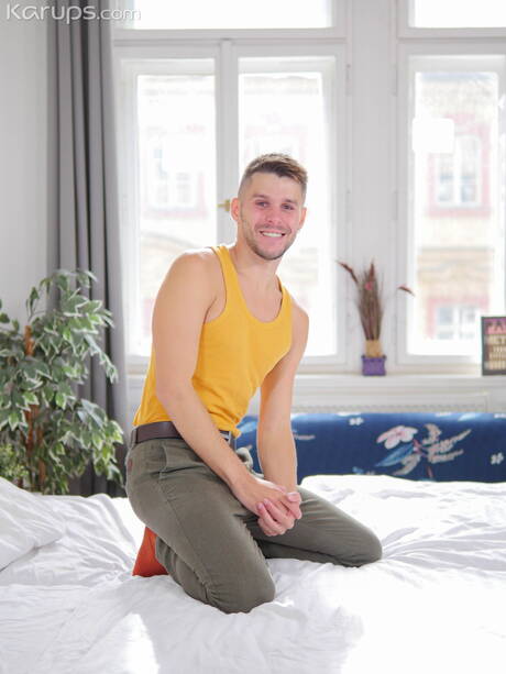 Jawked: Russian young dude Dmitry Osten posing nude and showing tight ass