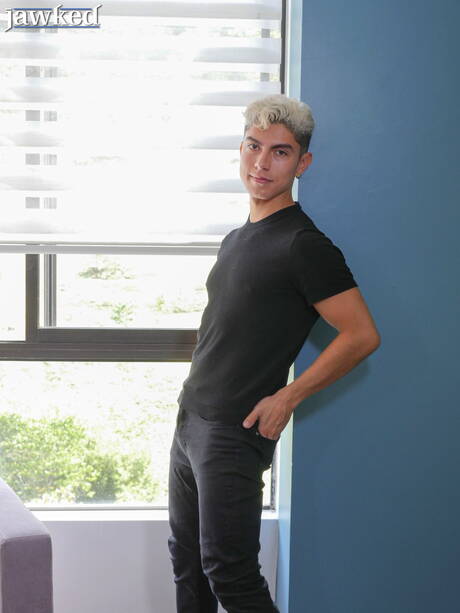 Jawked: Latin superstud Alfonso Osnaya posing naked and showing his ass