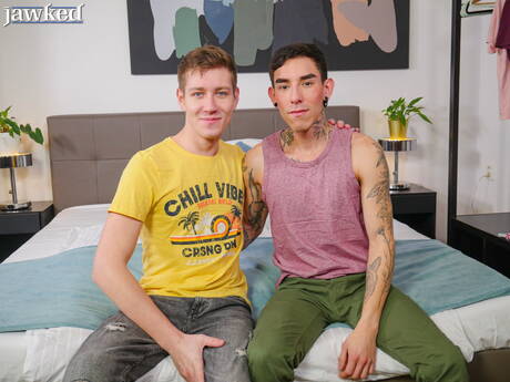 Il giovane ceco Karl Stevens e il giovane latino Roman Capellini si godono un bel sesso orale