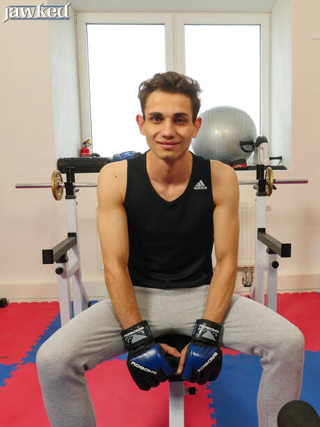 Husky guy Lior Hod posing naked and showing hot butt