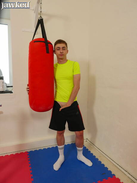 Der junge Kerl Jack Flynn wichst