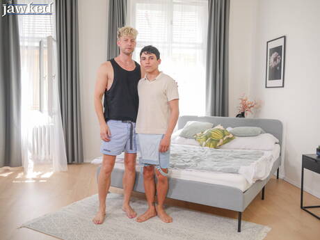 Pretty boy Heik Hoe and colombian superstud Joaquin Santana have a hot couple scene