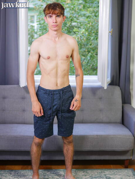 Der junge Tscheche Vincent Castle posiert nackt