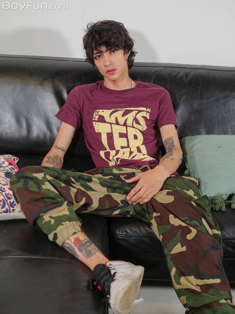 Twink Oliver Stone banged in ass