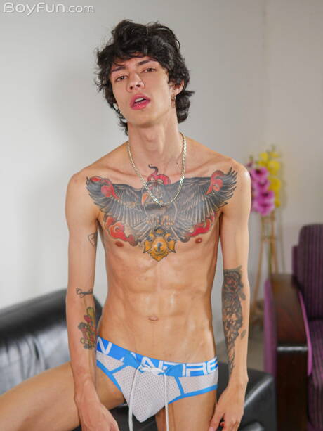 Twink Oliver Stone banged in ass