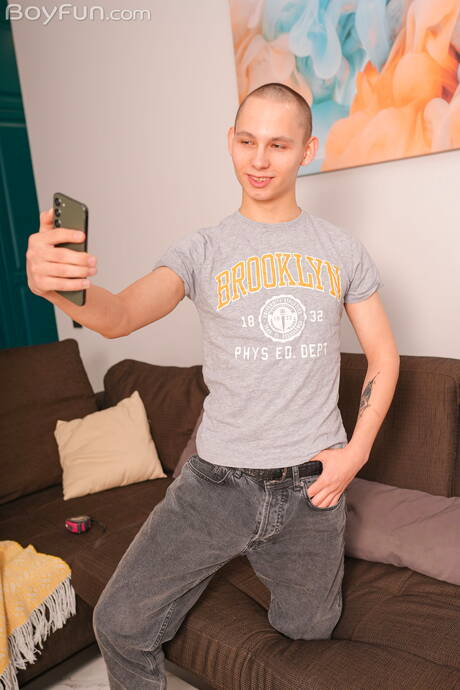 帥哥 Rimi Morty 和年輕男孩 Scott Smith 做愛