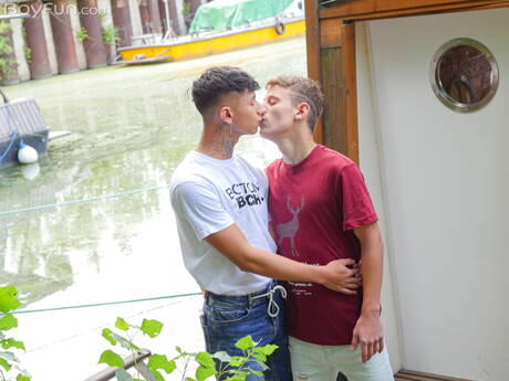 Young boy Archi Gold and pretty boy Ollie Barn have a hot couple scene in kitchen