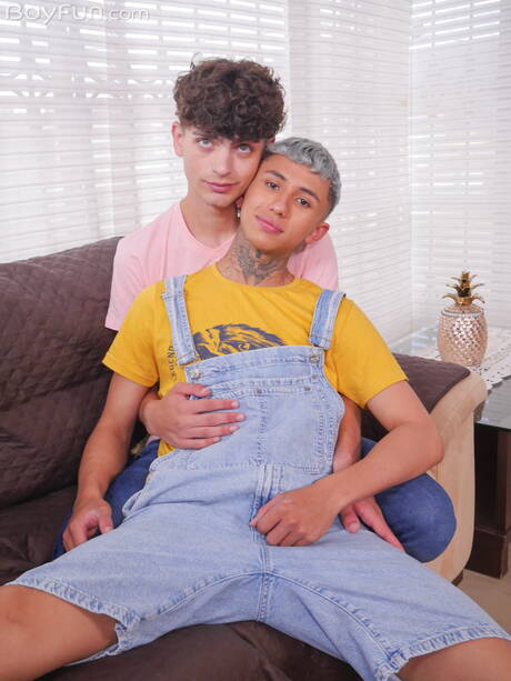 Nice american buddies hot twink Archi Gold and young dude Zayne Bright make a love