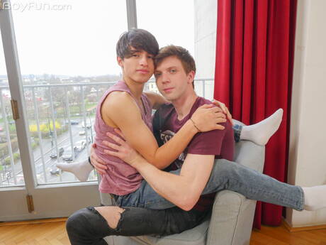 Boyfun: Pretty boy Josh Cavalin and pretty boy Justin Host have a hot couple scene