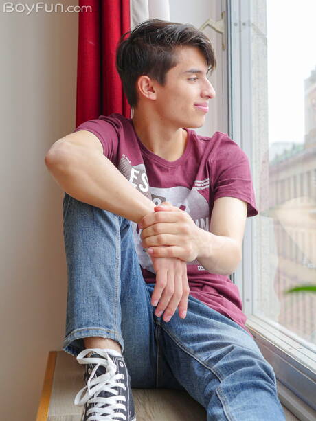 年輕男孩 Jamie Kelvin 和性感小夥 Justin Host 互相猛幹