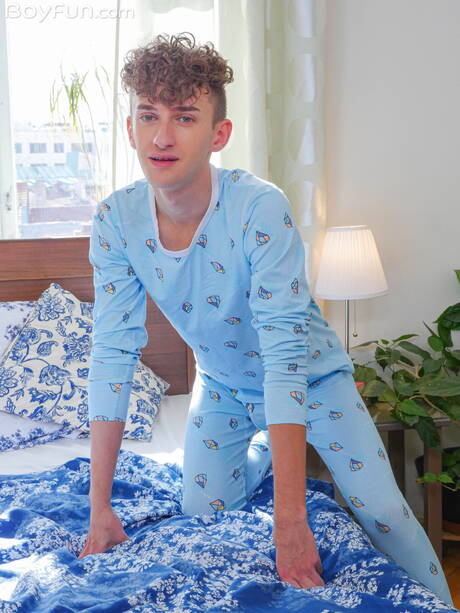 帥哥約翰克勞福德展現迷人身材