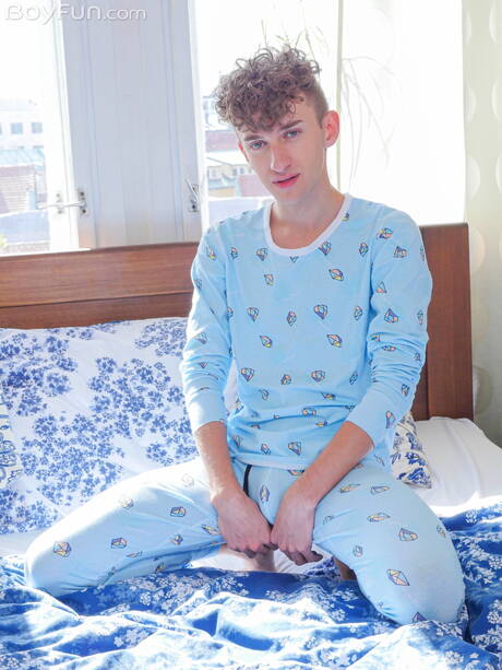 帥哥約翰克勞福德展現迷人身材