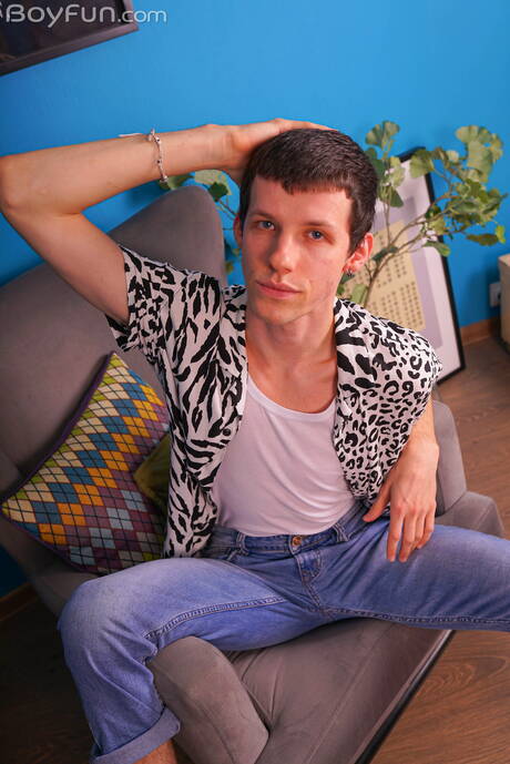 Beautiful boy Henry Wilcox posing naked and showing his butt