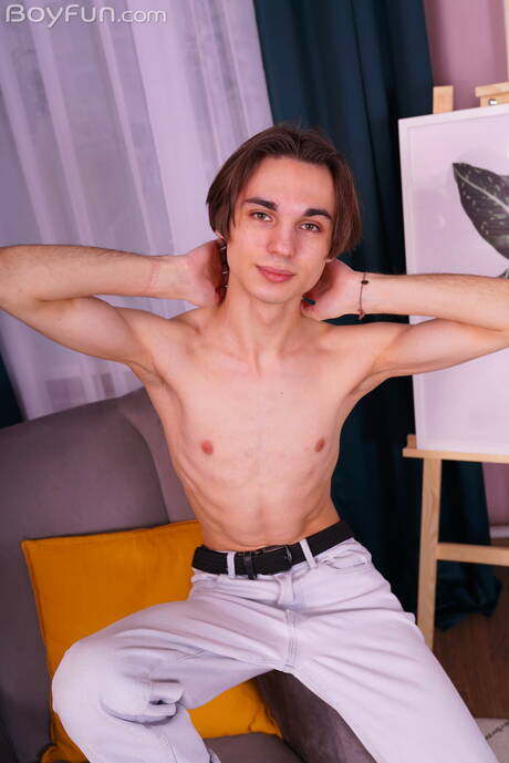 年輕的Leo Anderson自慰