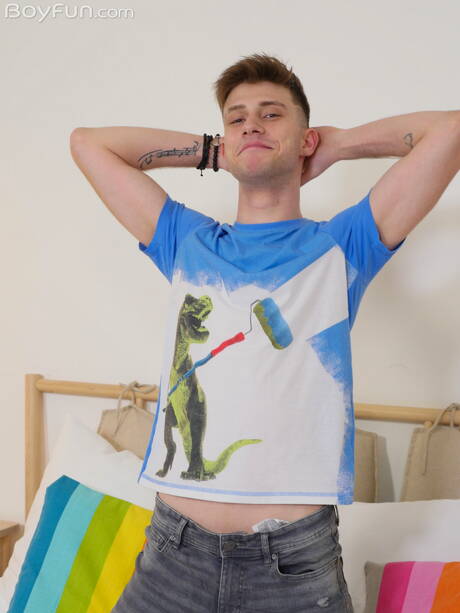 El joven Jack Killian posando desnudo