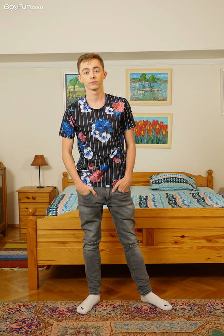 Twink Jack Flynn toont een perfect lichaam