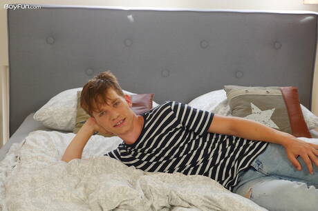 Pretty boy Jacob Dolce get naked and showing hot butt