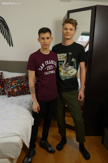Boyfun: Hot twink Alec Loob and twink Kieran Karlsson have anal sex